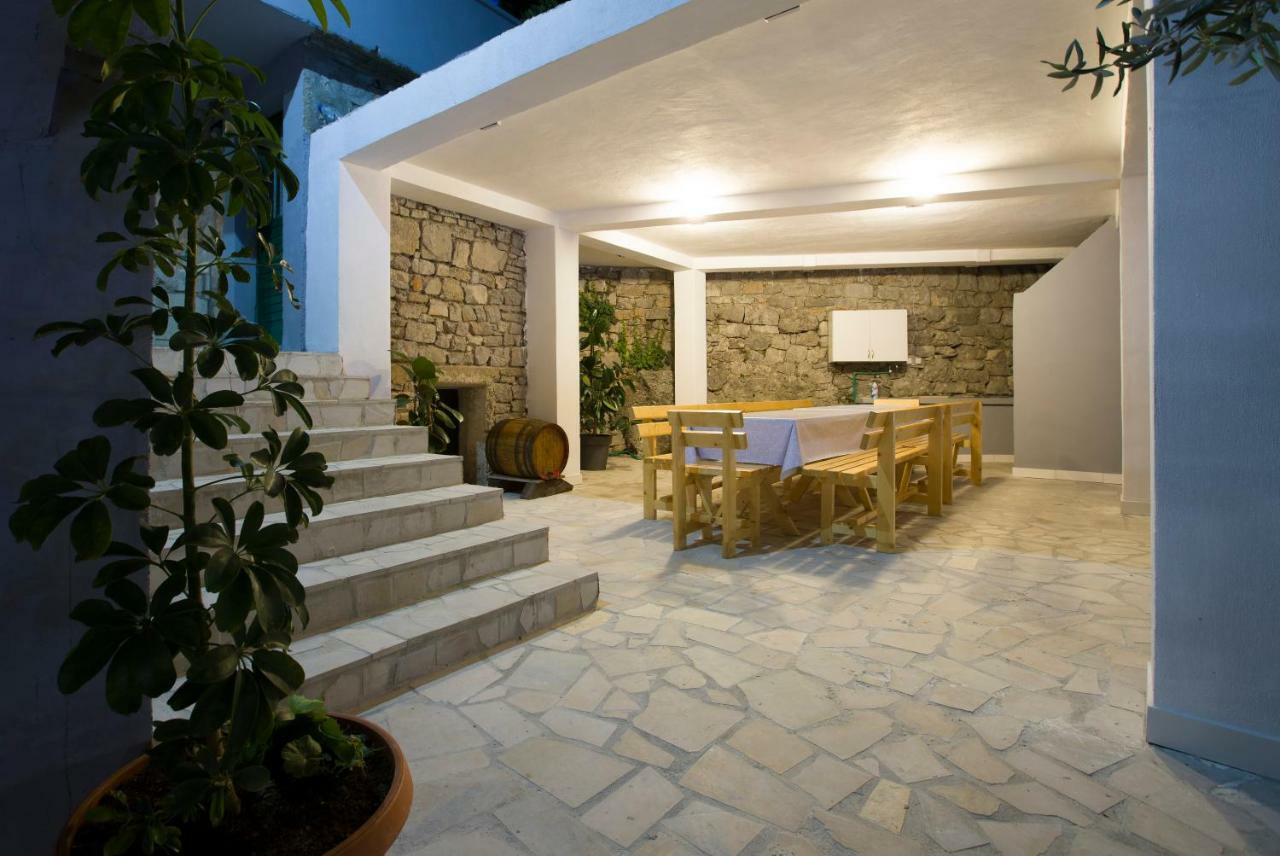 Villa Cesarica Tivat Exterior photo